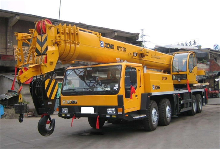 龙马潭区吊车出租选择重点