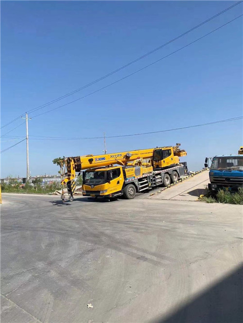 龙马潭区吊车作业时，可能会产生哪些额外收费项目？