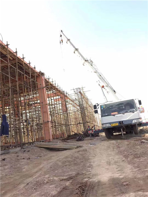 龙马潭区吊车作业的安全注意事项有哪些？